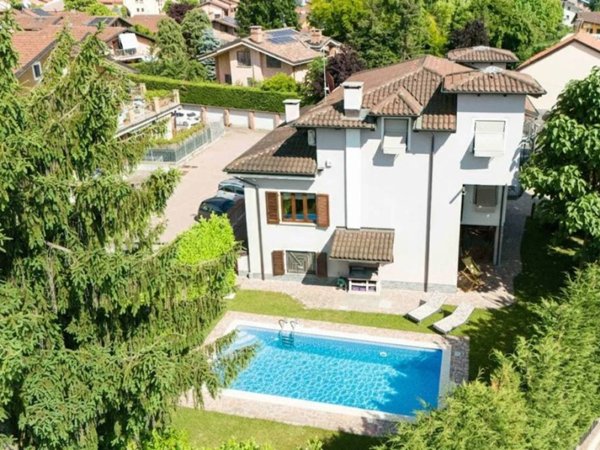 casa indipendente in vendita a Moncalieri