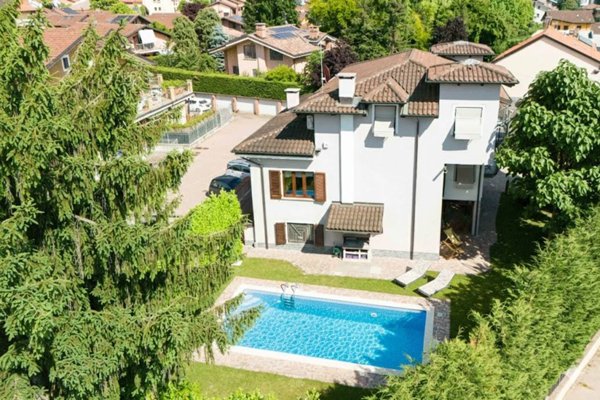 casa indipendente in vendita a Moncalieri