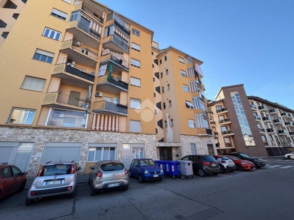 appartamento in vendita a Moncalieri in zona Borgo San Pietro