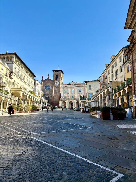 negozio in vendita a Moncalieri