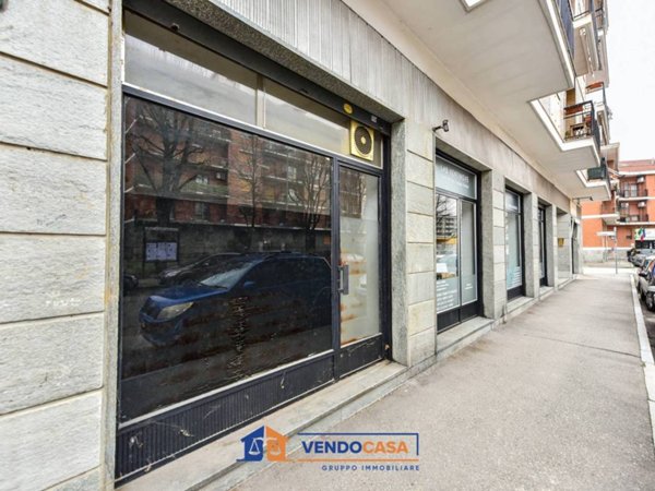 negozio in vendita a Moncalieri