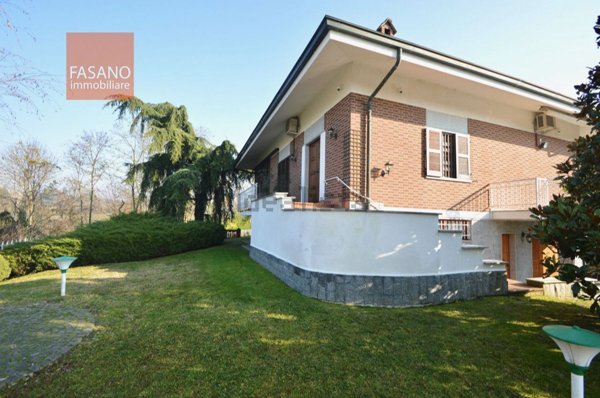 casa indipendente in vendita a Moncalieri in zona Revigliasco