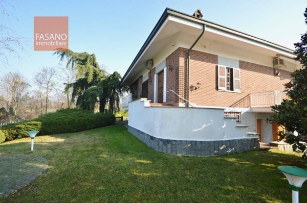 casa indipendente in vendita a Moncalieri in zona Revigliasco