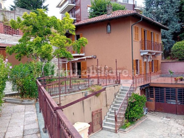 casa indipendente in vendita a Moncalieri