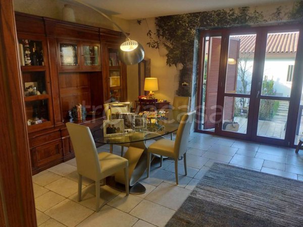 casa indipendente in vendita a Moncalieri in zona Tetti Piatti