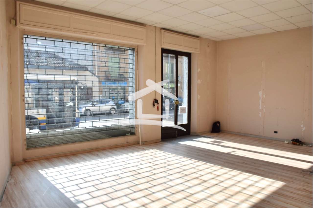 negozio in vendita a Moncalieri