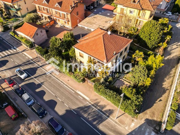 casa indipendente in vendita a Moncalieri