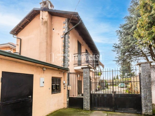 casa indipendente in vendita a Moncalieri in zona Tagliaferro