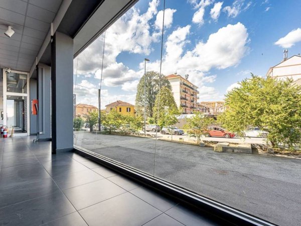 negozio in vendita a Moncalieri