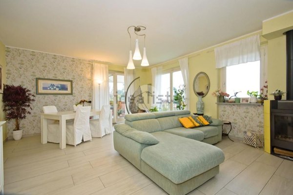 appartamento in vendita a Moncalieri in zona Testona