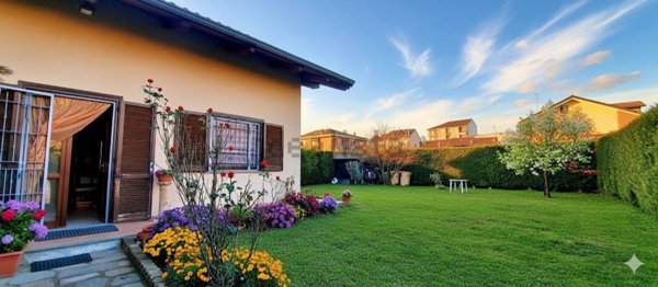 casa indipendente in vendita a Moncalieri