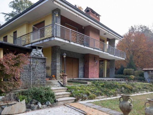 casa indipendente in vendita a Moncalieri in zona Revigliasco
