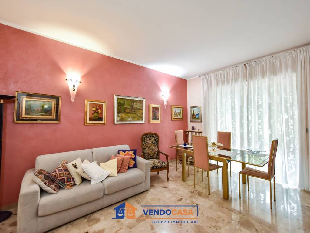appartamento in vendita a Moncalieri in zona Borgo San Pietro