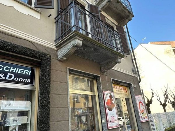 negozio in vendita a Moncalieri