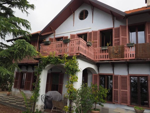 casa indipendente in vendita a Moncalieri in zona Testona