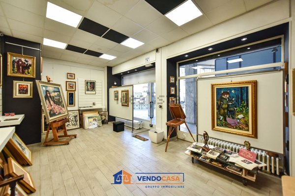 locale commerciale in vendita a Moncalieri