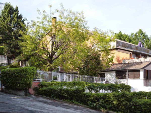 negozio in vendita a Moncalieri in zona Boccia d'Oro