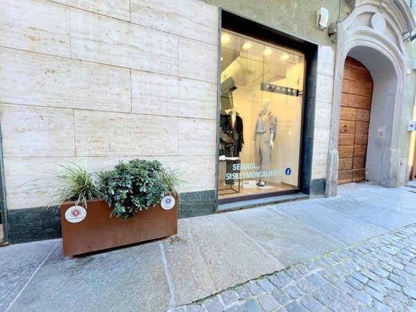 negozio in vendita a Moncalieri