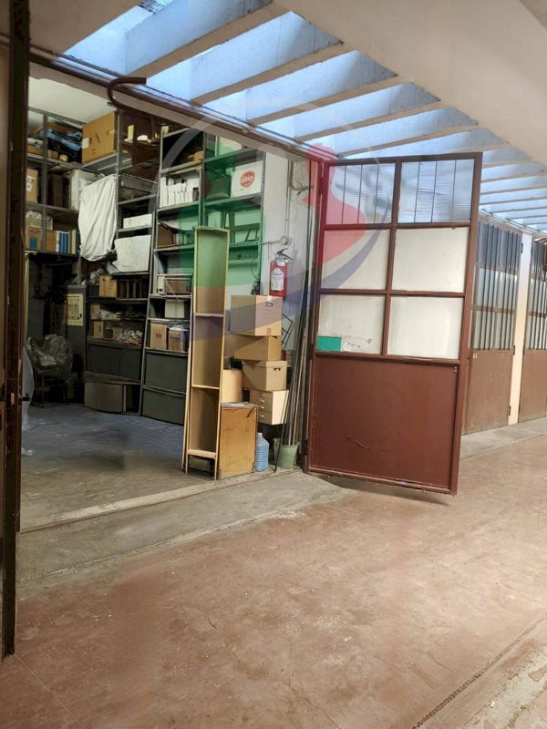 locale di sgombero in vendita a Moncalieri