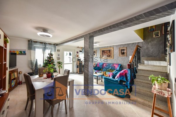 casa indipendente in vendita a Moncalieri in zona Tagliaferro