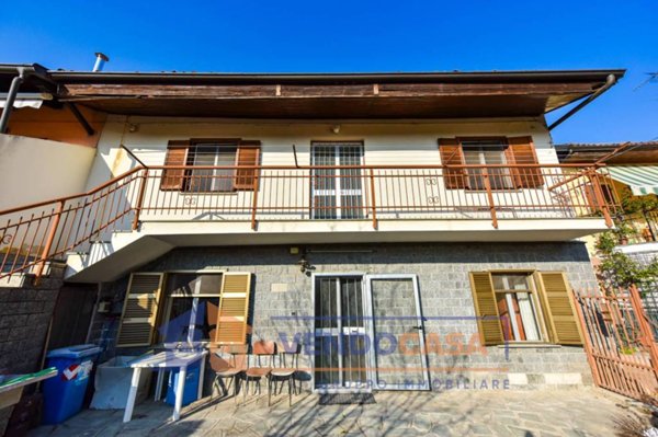 casa indipendente in vendita a Moncalieri in zona Tagliaferro