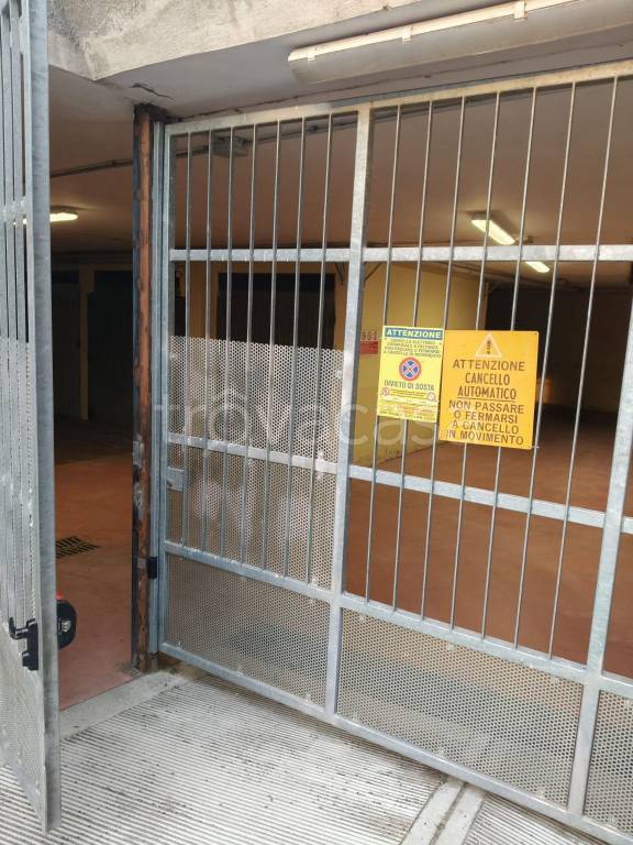 locale di sgombero in vendita a Moncalieri