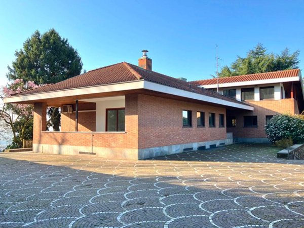 casa indipendente in vendita a Moncalieri in zona Revigliasco