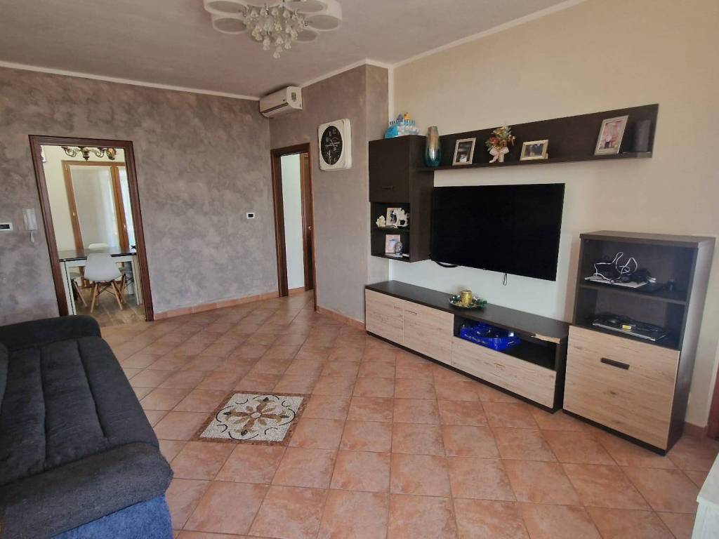 appartamento in vendita a Moncalieri in zona Tetti Piatti