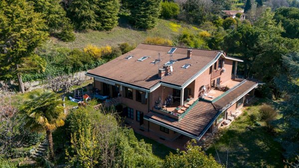 casa indipendente in vendita a Moncalieri in zona Boccia d'Oro