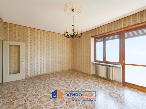 appartamento in vendita a Moncalieri in zona Testona