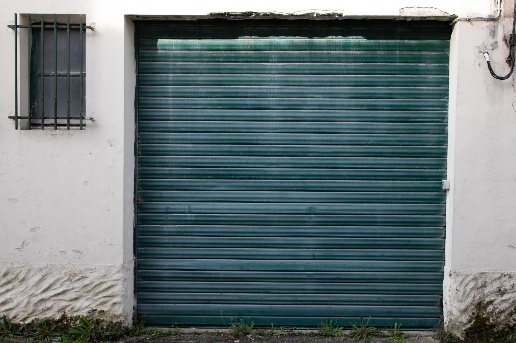 locale di sgombero in vendita a Moncalieri