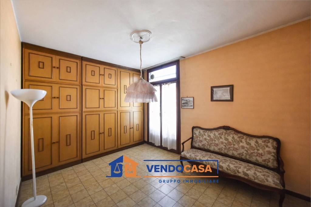 appartamento in vendita a Moncalieri in zona Tetti Piatti