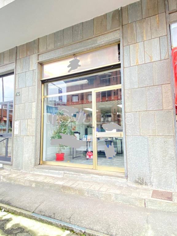 negozio in vendita a Moncalieri
