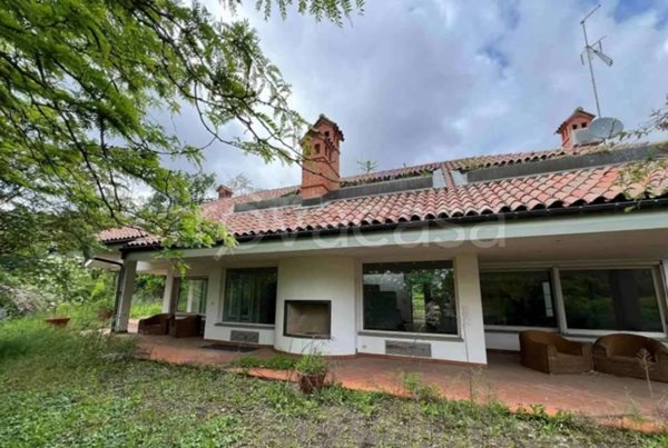 casa indipendente in vendita a Moncalieri in zona Revigliasco