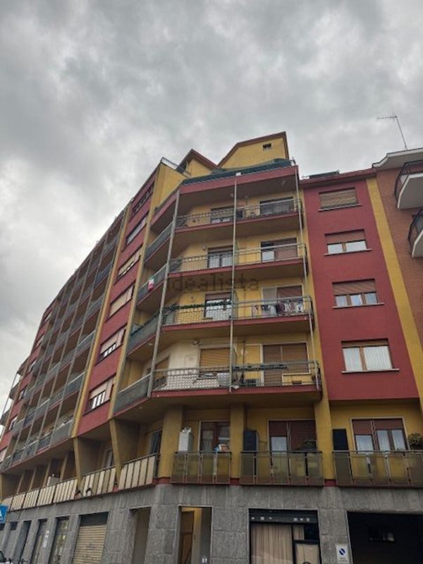 appartamento in vendita a Moncalieri in zona Borgo San Pietro