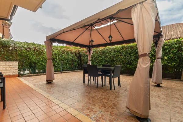 esavano in vendita a Moncalieri