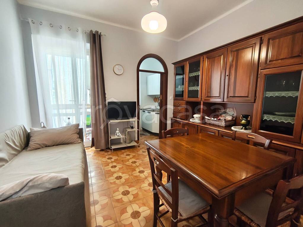 appartamento in vendita a Moncalieri in zona Borgo San Pietro