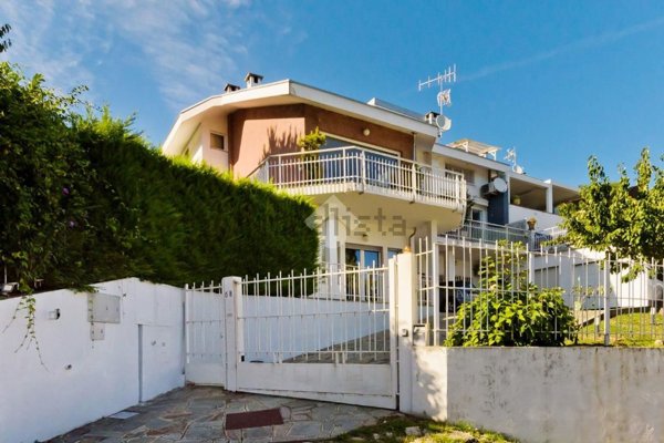 appartamento in vendita a Moncalieri in zona Revigliasco