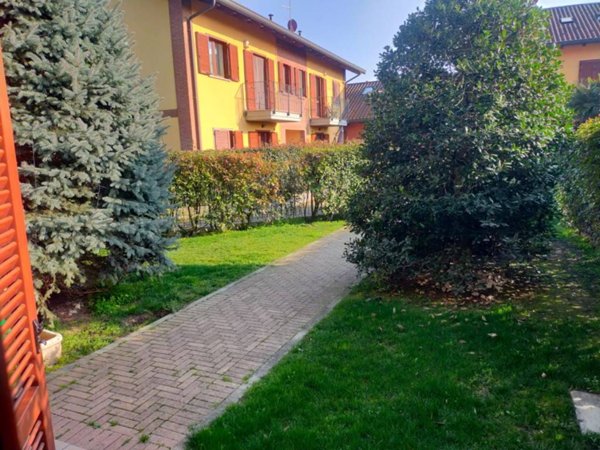 casa indipendente in vendita a Moncalieri in zona Tetti Piatti