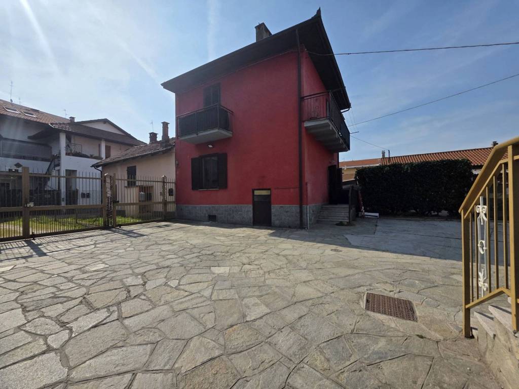 casa indipendente in vendita a Moncalieri