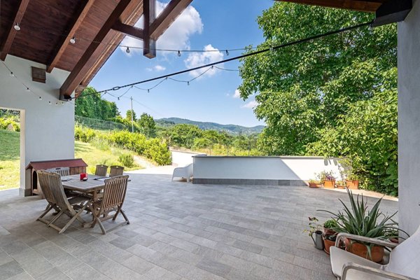 casa indipendente in vendita a Moncalieri in zona Revigliasco