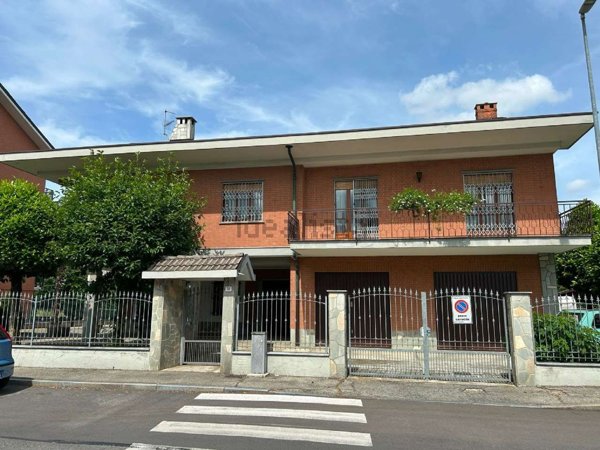 casa indipendente in vendita a Moncalieri