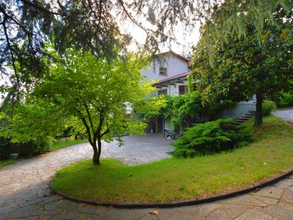 casa indipendente in vendita a Moncalieri in zona Revigliasco