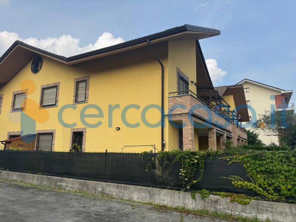 appartamento in vendita a Moncalieri in zona Testona