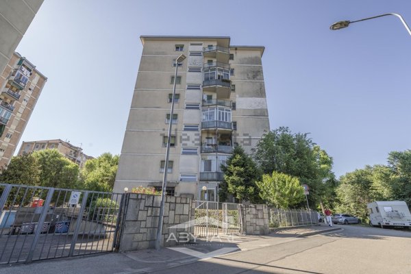 appartamento in vendita a Moncalieri in zona Borgo San Pietro