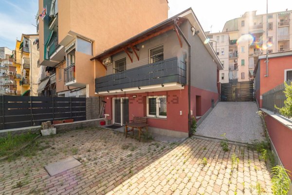 casa indipendente in vendita a Moncalieri in zona Borgo San Pietro