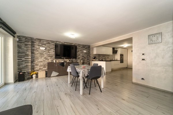 casa indipendente in vendita a Moncalieri in zona Borgo San Pietro