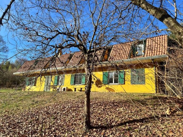 casa indipendente in vendita a Moncalieri in zona Revigliasco
