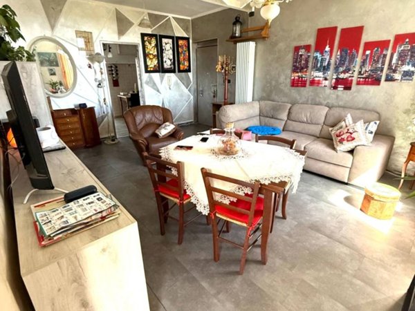 appartamento in vendita a Moncalieri in zona Tetti Piatti
