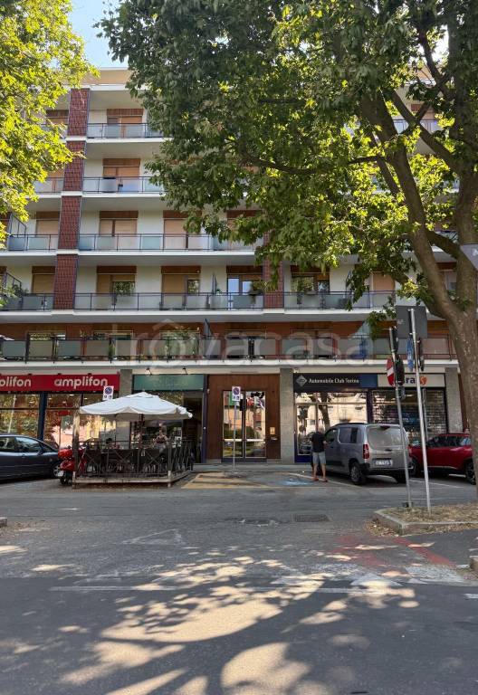 locale commerciale in vendita a Moncalieri